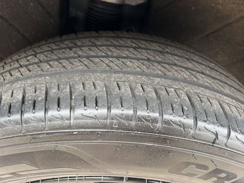 Certified 2023 Kia Sorento S AWD/4WD image 41