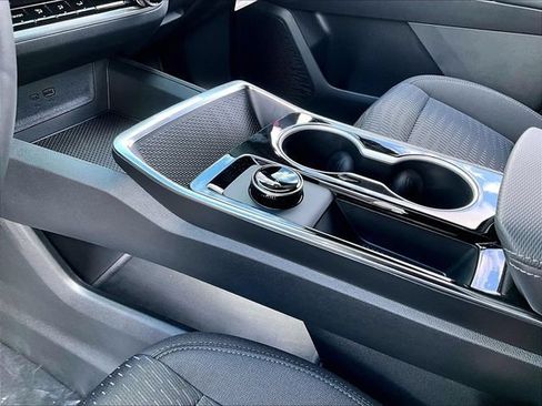 New 2027 Chevrolet Equinox LT FWD image 13