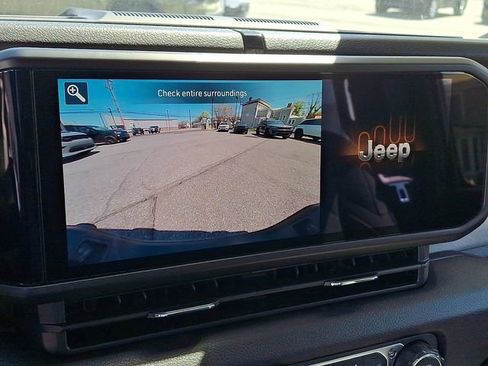 New 2026 Jeep Gladiator Sport image 12