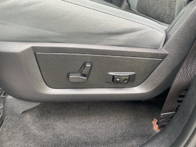 Used 2017 RAM 1500 Big Horn AWD/4WD image 16