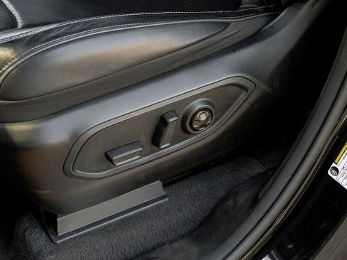 Used 2022 Jeep Grand Cherokee Overland image 46