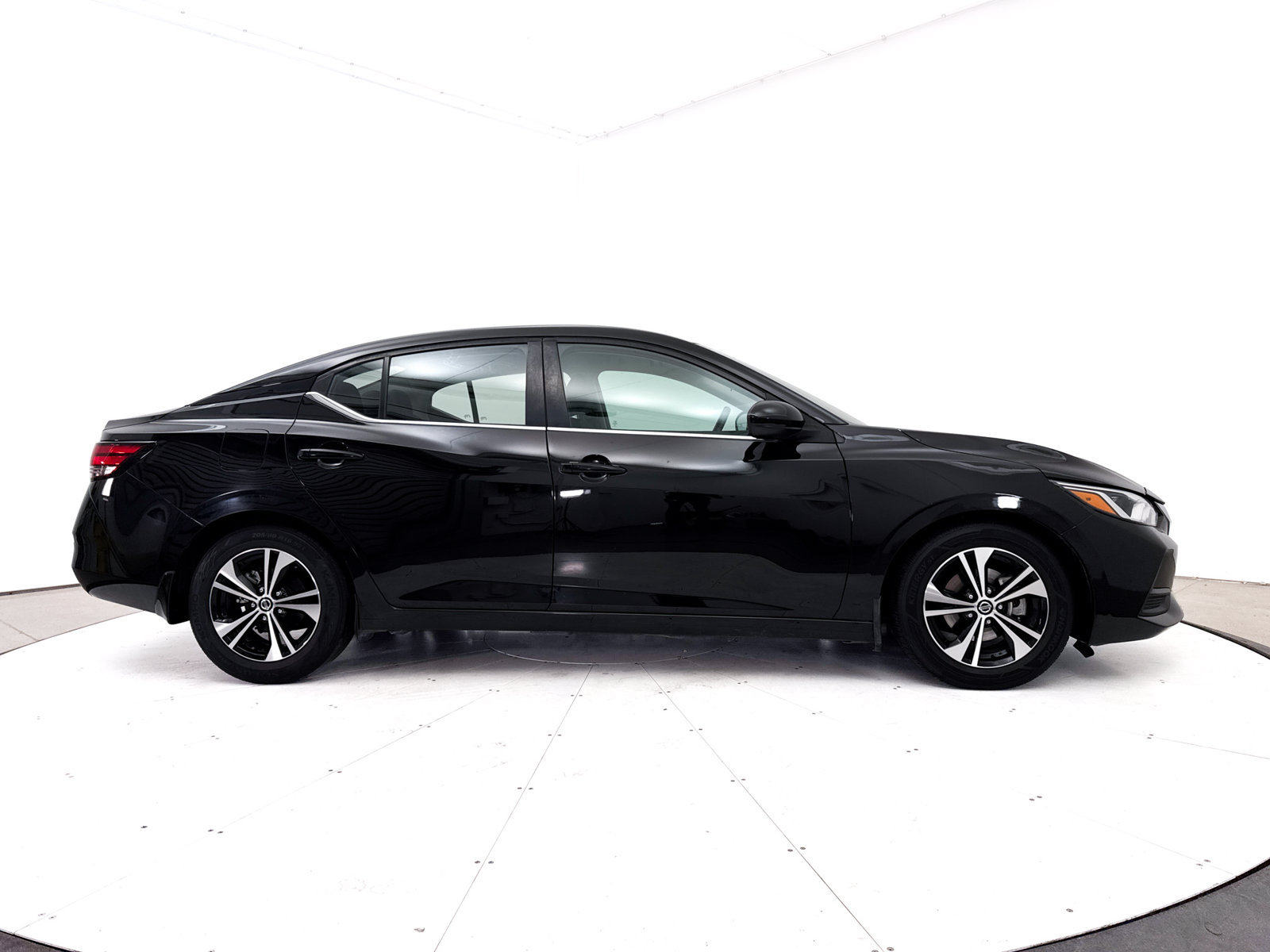 Used 2022 Nissan Sentra SV w/ Trunk Package FWD image 32