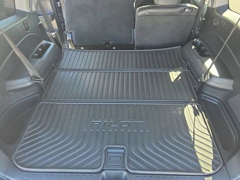 Used 2020 Honda Pilot Touring image 29