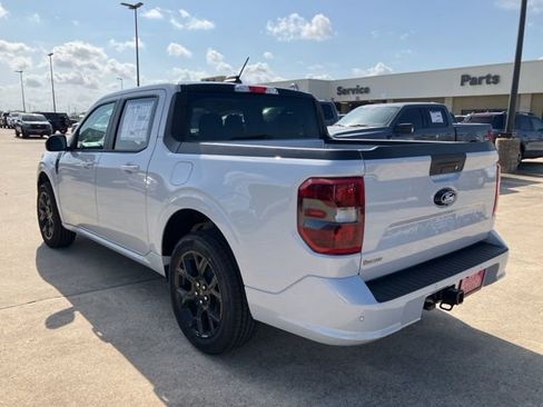 New 2026 Ford Maverick Lobo image 5