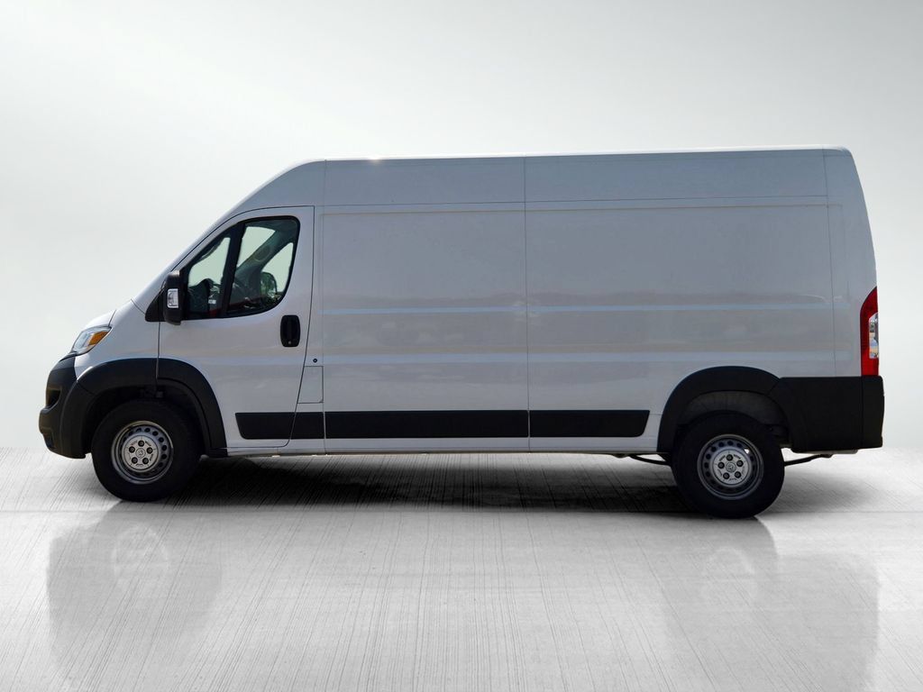 Used 2025 RAM ProMaster 2500 w/ Convenience Group FWD image 7