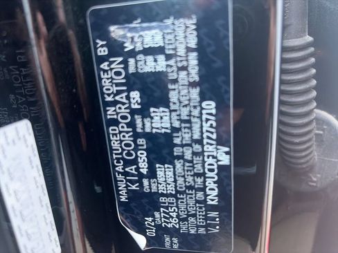 Used 2024 Kia Sportage LX AWD/4WD image 35