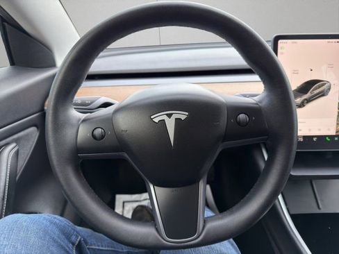 Used 2020 Tesla Model 3 Long Range image 14