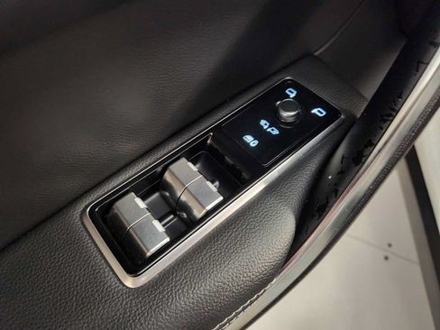 Used 2025 Jaguar F-PACE R-Dynamic S AWD/4WD image 39