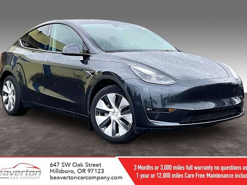 Used 2024 Tesla Model Y Long Range AWD/4WD image 1