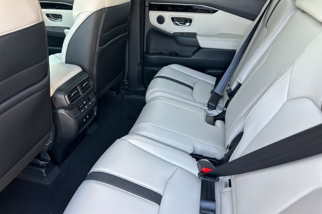New 2026 Honda Pilot EX-L image 13