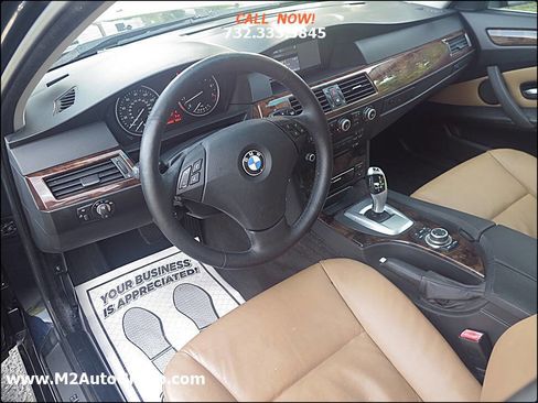 Used 2009 BMW 528i xDrive Sedan image 7