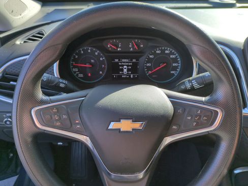 Used 2019 Chevrolet Malibu LT w/ Driver Confidence Package II image 12