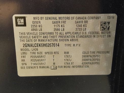 Used 2017 Chevrolet Equinox LT w/ Convenience Package image 33