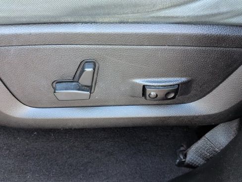 Used 2019 RAM 1500 Big Horn RWD image 21