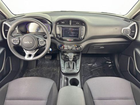 Used 2024 Kia Soul LX w/ Option Group 015 image 11