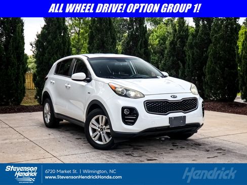 Used 2018 Kia Sportage LX image 1