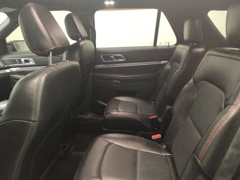 Used 2018 Ford Explorer Sport AWD/4WD image 18