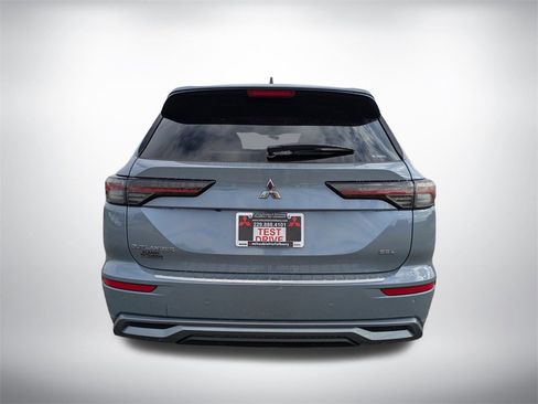 New 2026 Mitsubishi Outlander SEL image 4
