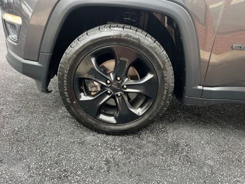 Used 2019 Jeep Compass Altitude image 10