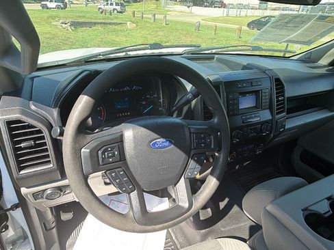 Used 2022 Ford F350 XL w/ Power Equipment Group AWD/4WD image 14
