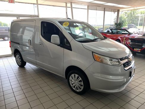 Used 2015 Chevrolet City Express LT w/ Technology Package image 4
