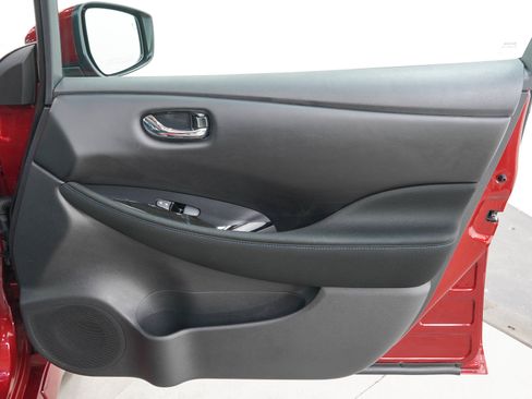 Used 2024 Nissan Leaf SV Plus FWD image 11