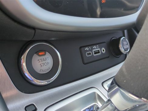 Used 2019 Nissan Murano S image 18