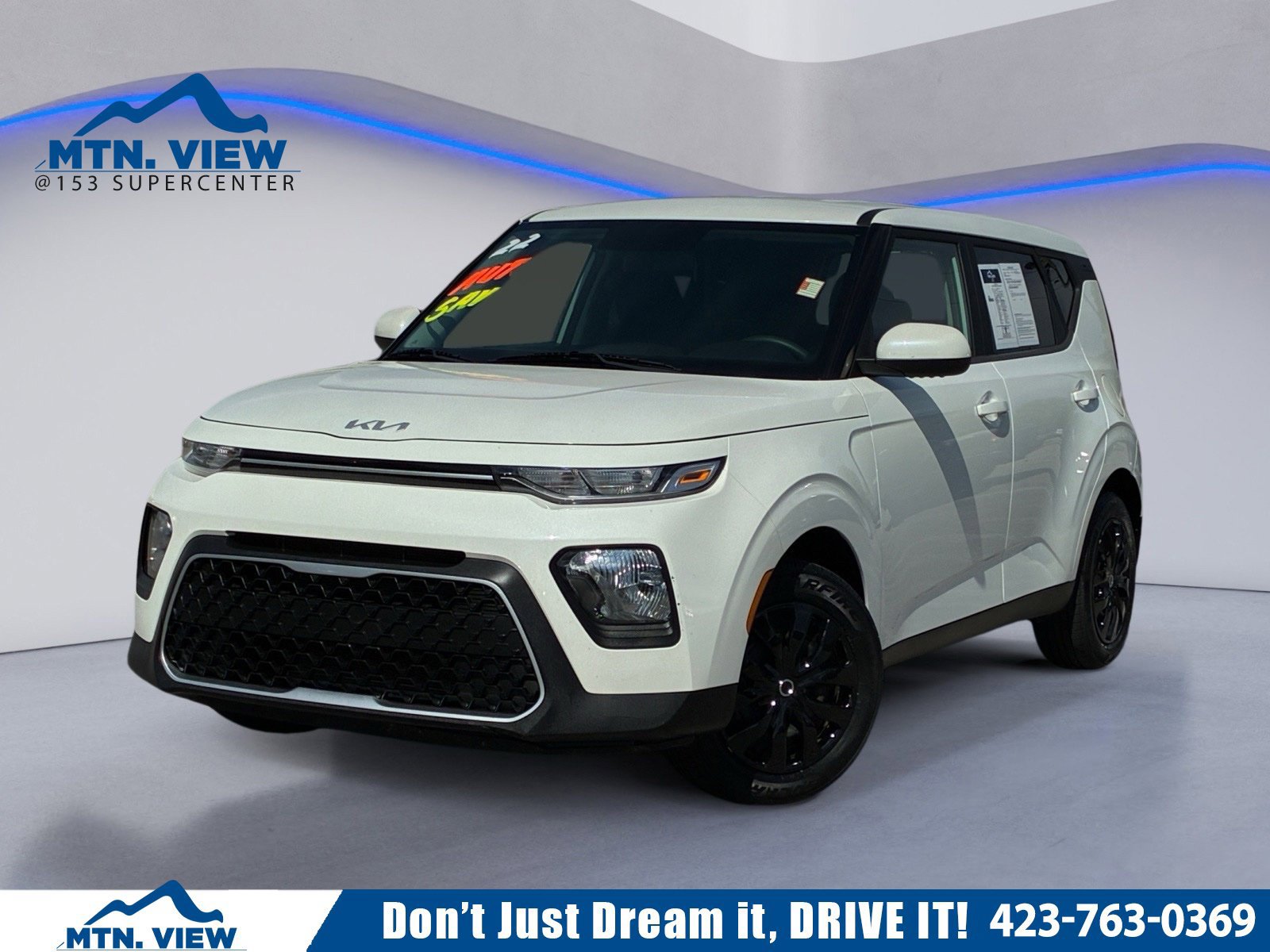 Used 2022 Kia Soul LX FWD image 1