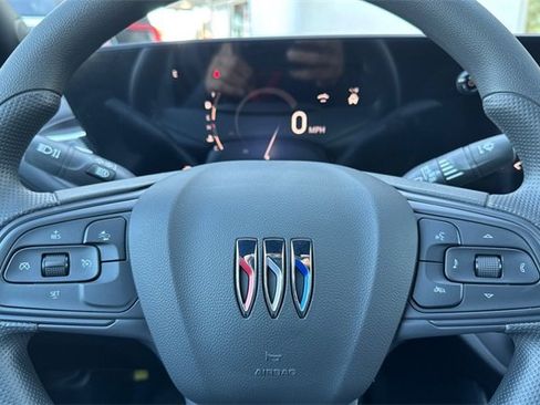 New 2026 Buick Envista Preferred image 25