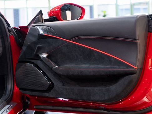 Used 2025 Ferrari Roma Spider image 39