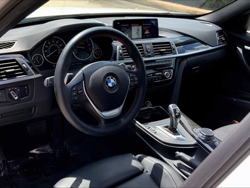 Used 2018 BMW 330i Sedan image 17