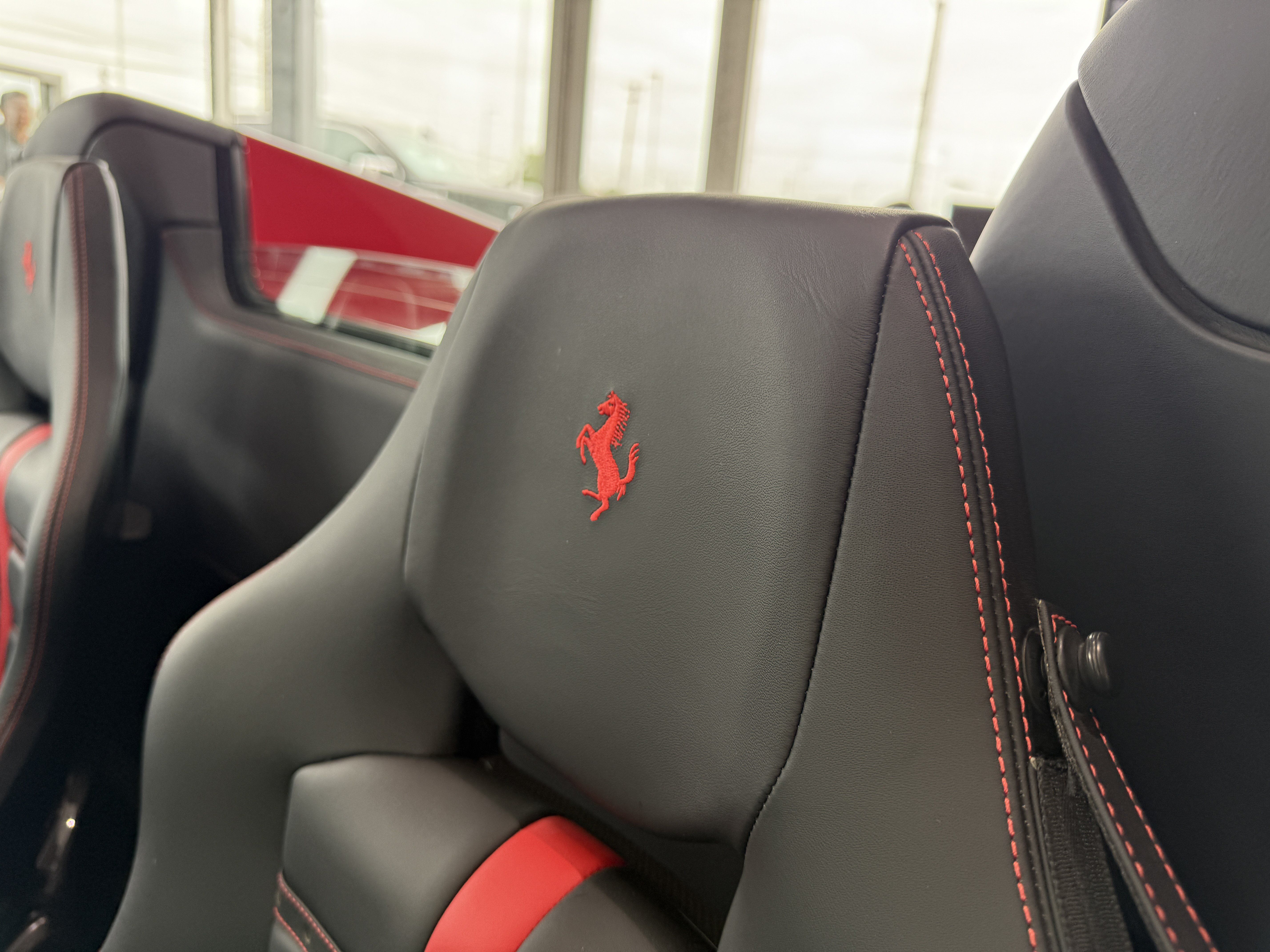 Used 2021 Ferrari F8 Tributo RWD image 18