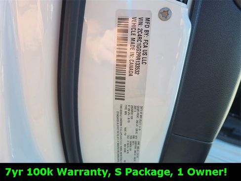 Used 2024 Chrysler Pacifica Limited w/ S Appearance Package image 19