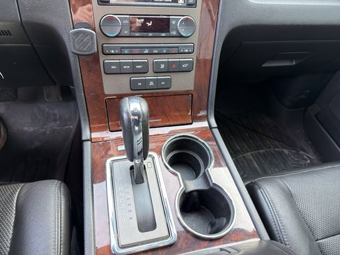 Used 2013 Lincoln Navigator L 4WD w/ HD Trailer Tow Pkg image 11