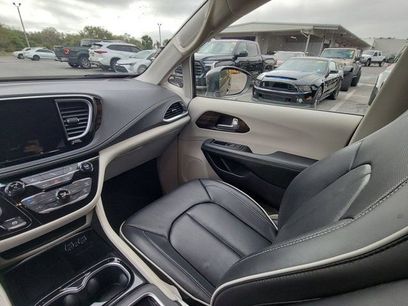 Used 2021 Chrysler Pacifica Limited