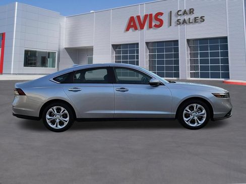 Used 2025 Honda Accord LX image 5