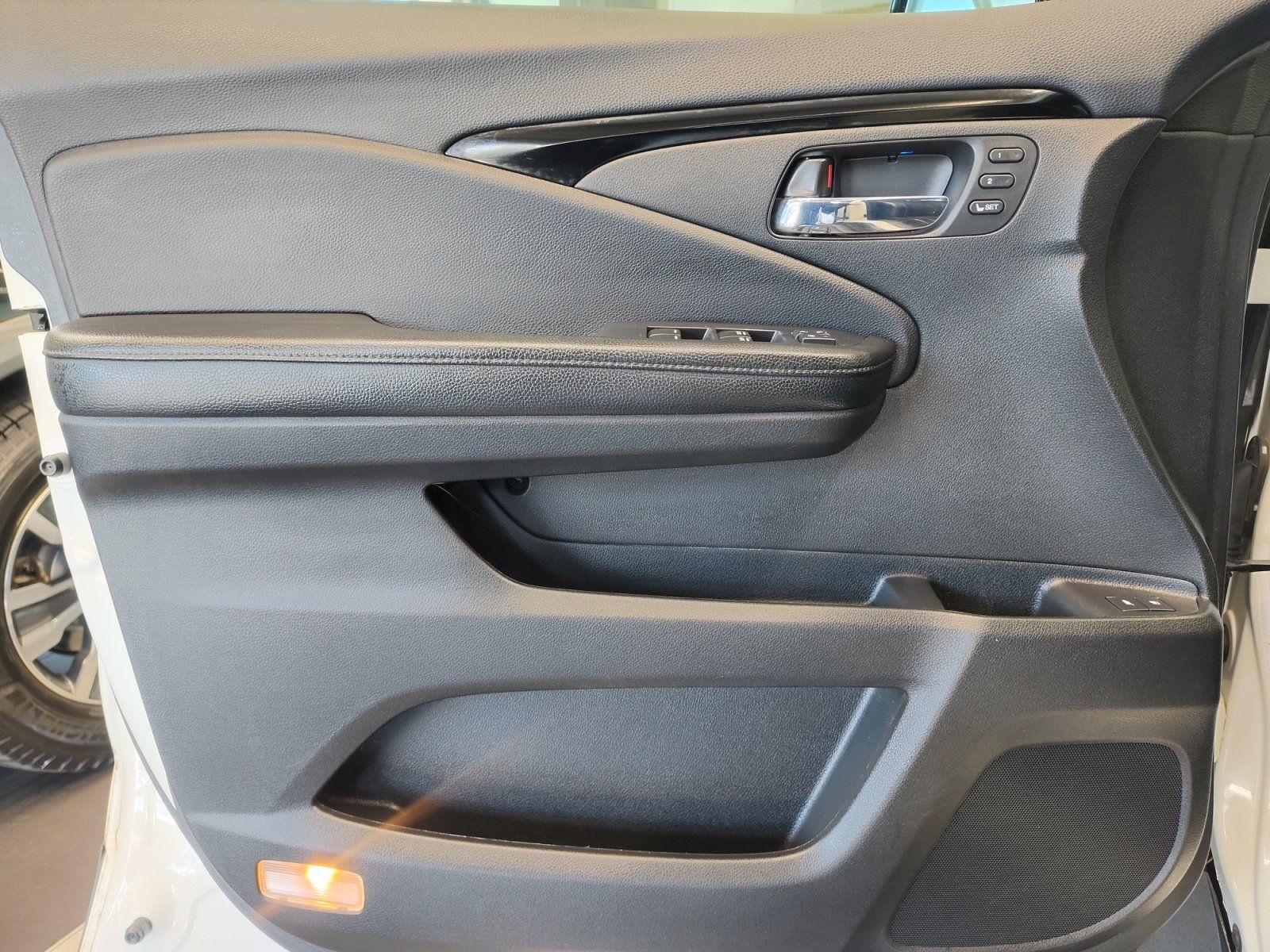Used 2019 Honda Pilot Elite image 30