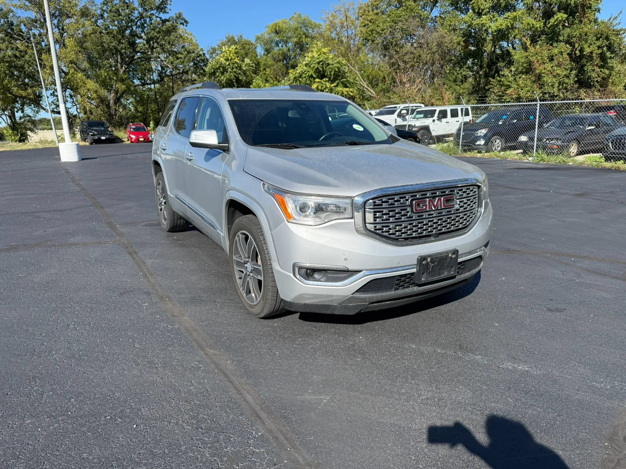 Used 2019 GMC Acadia Denali w/ Technology Package AWD/4WD image 1