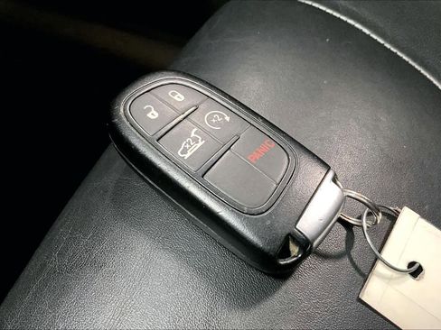 Used 2014 Jeep Cherokee Trailhawk w/ Comfort/Convenience Group image 18