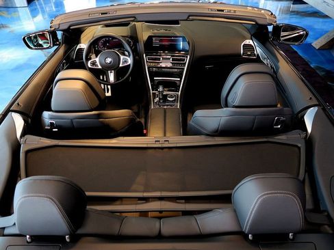 Used 2022 BMW M850i xDrive Convertible image 37