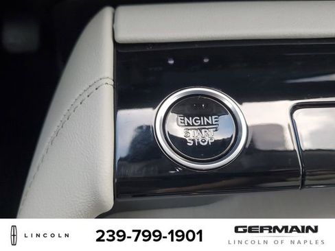 New 2025 Lincoln Navigator L Reserve image 31