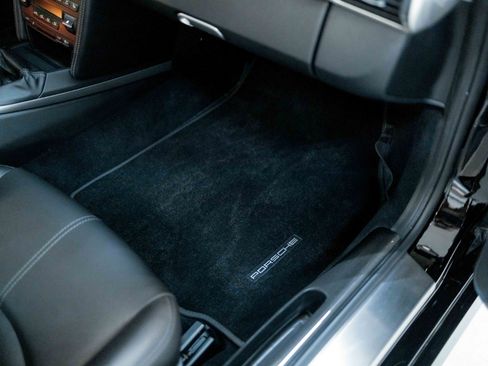 Used 2012 Porsche 911 Turbo image 39