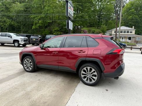 Used 2023 Toyota RAV4 XLE Premium AWD/4WD image 8