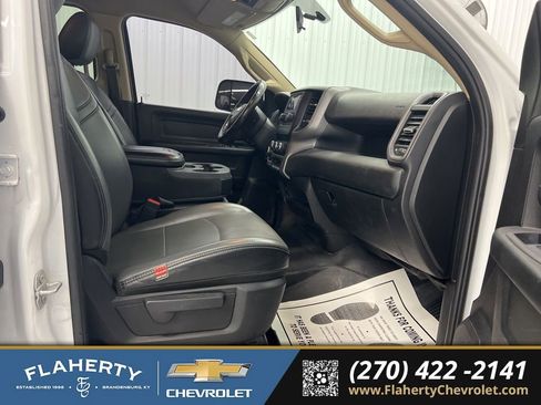 Used 2020 RAM 3500 Tradesman w/ Chrome Appearance Group image 15