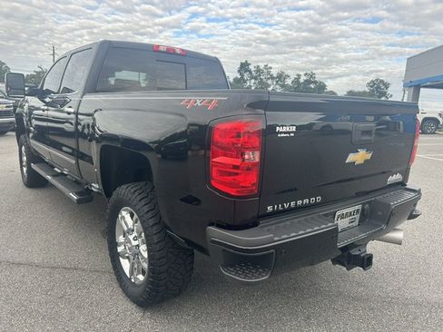 Used 2018 Chevrolet Silverado 2500 High Country w/ Duramax Plus Package AWD/4WD image 15