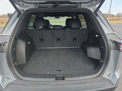 Used 2025 Chevrolet Equinox LT w/ Convenience Package II FWD image 23