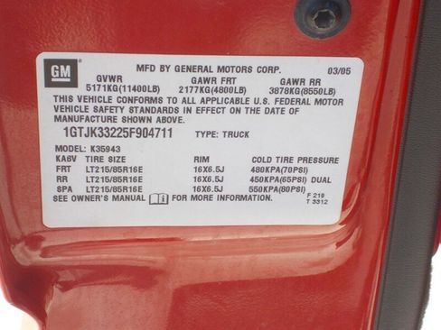 Used 2005 GMC Sierra 3500 SLE w/ Heavy-Duty Power Package image 18