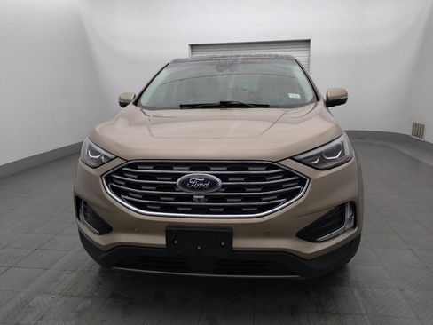 Used 2020 Ford Edge Titanium w/ Equipment Group 301A FWD image 15