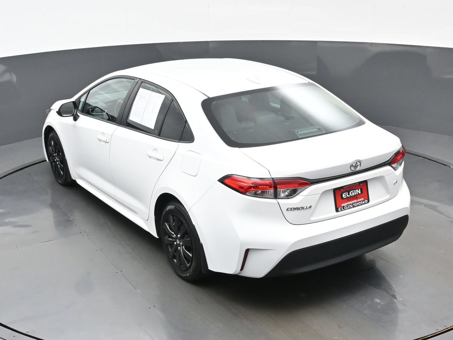 Used 2023 Toyota Corolla LE FWD image 35
