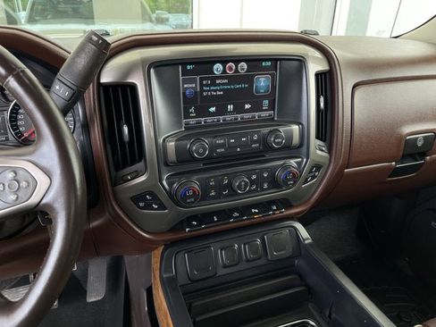 Used 2014 Chevrolet Silverado 1500 High Country w/ High Country Premium Package AWD/4WD image 17